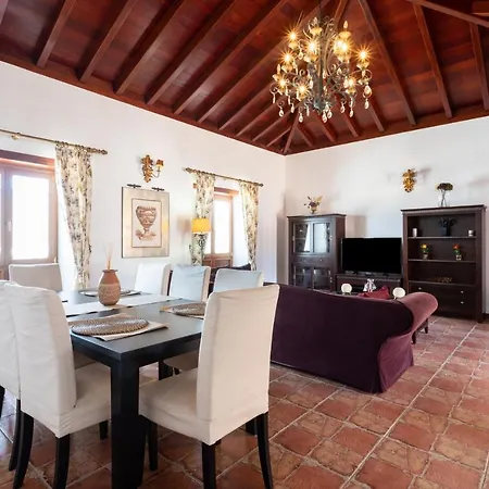 Villa Home2book Finca Dos Ruedas *