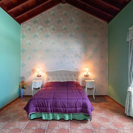 Home2book Finca Dos Ruedas * La Ampuyenta